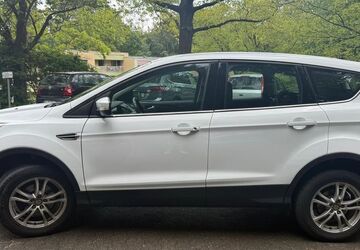 Ford Kuga 113.481 km 7.750 &euro; Bielefeld 33617