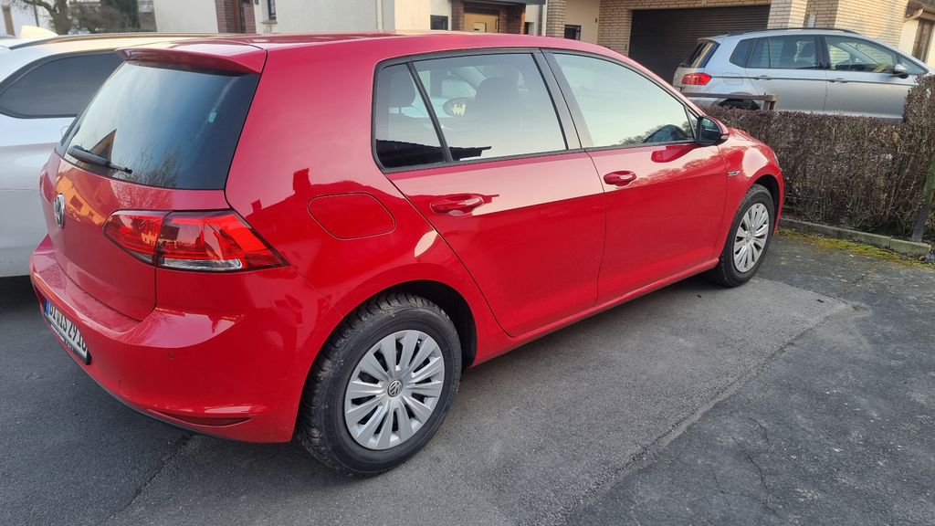 VW Golf 67.500 km 13.900 &euro; Bad Salzuflen 32107