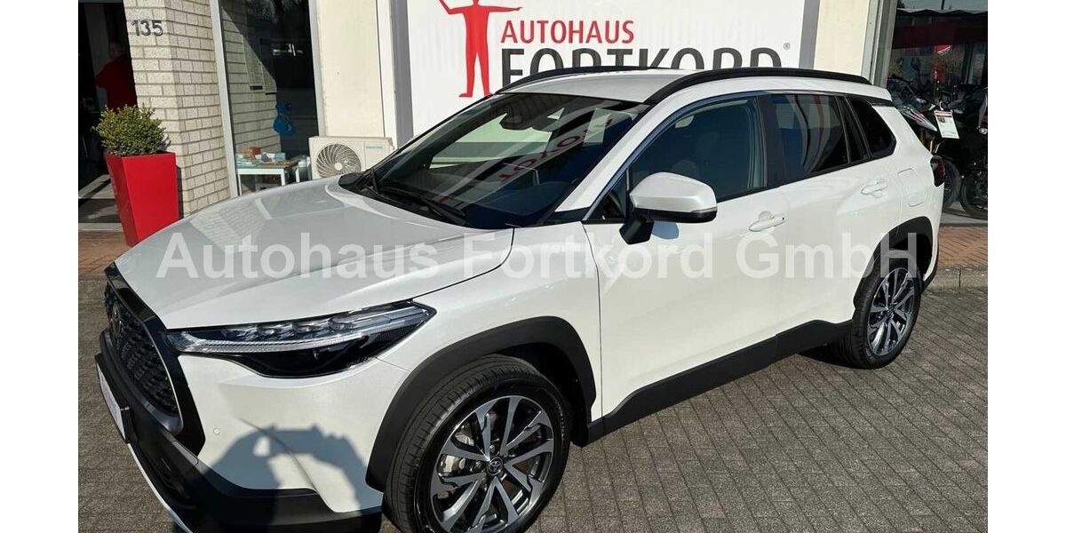 Toyota Corolla Cross 9.980 km 32.980 &euro; Bielefeld 33689