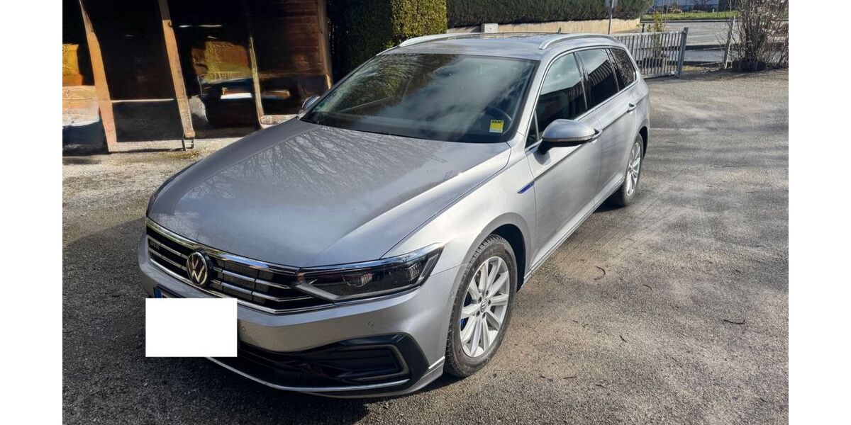 VW Passat Variant 49.000 km 24.000 &euro; Bielefeld 33619