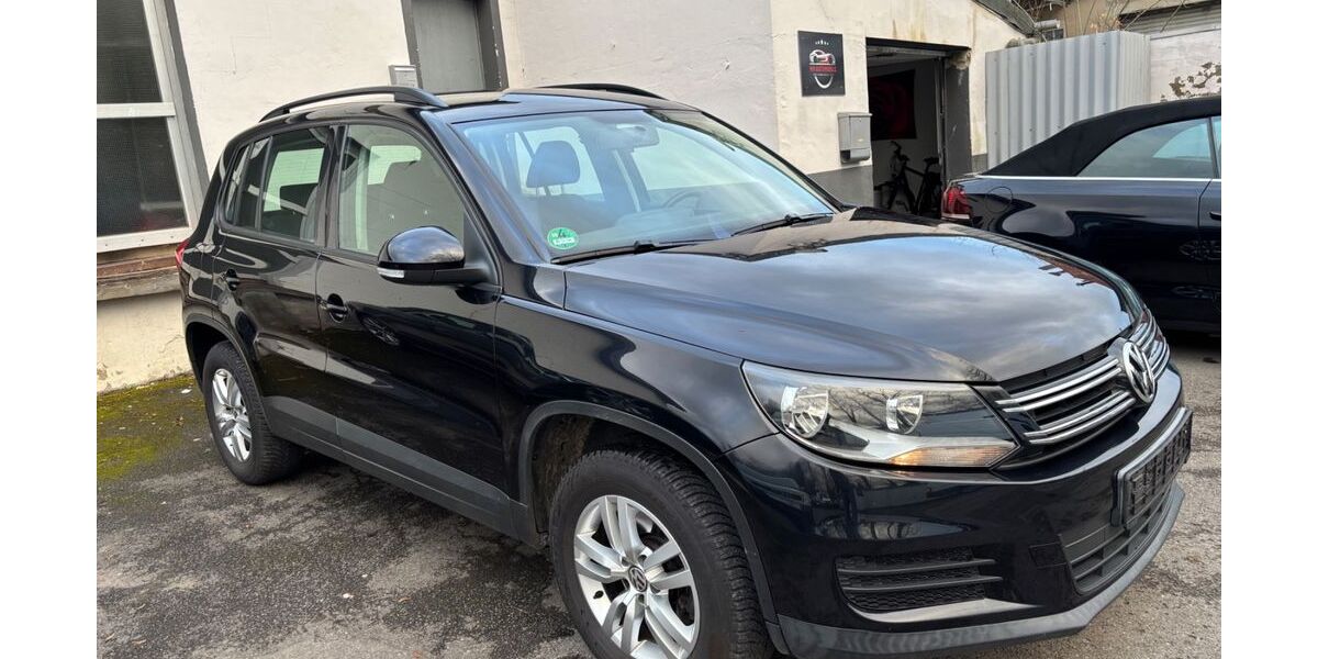 VW Tiguan 167.480 km 7.600 &euro; Detmold 32758