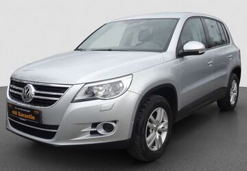 VW Tiguan 109.890 km 7.990 &euro; Löhne 32584