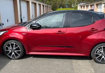 Toyota Yaris 38.000 km 18.800 &euro; Bielefeld 33689