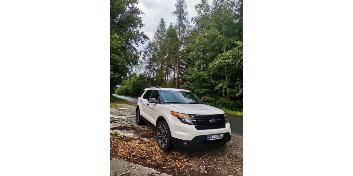 Ford Explorer 177.500 km 18.000 &euro; Bielefeld 33649