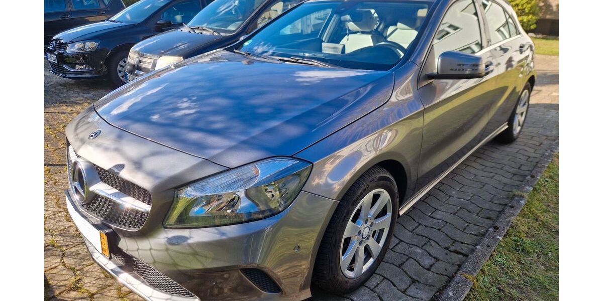 Mercedes-Benz A 200 129.400 km 15.800 &euro; Bielefeld 33613
