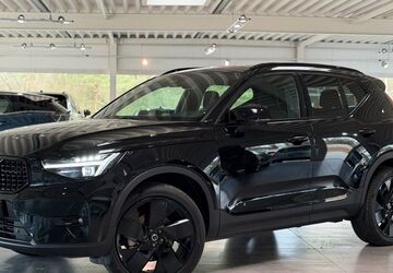 Volvo XC40 13.526 km 38.850 &euro; Bielefeld 33647