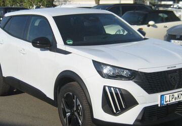 Peugeot 2008 3.000 km 23.990 &euro; Detmold 32758