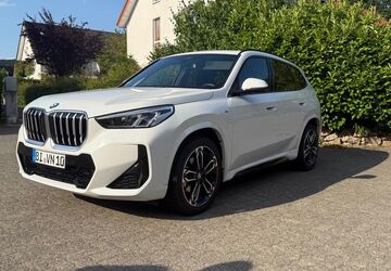 BMW X1 4.893 km 37.300 &euro; Bielefeld 33649