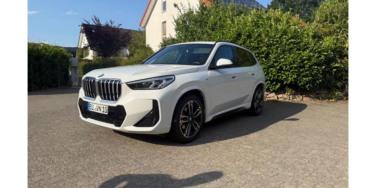 BMW X1 4.893 km 37.300 &euro; Bielefeld 33649