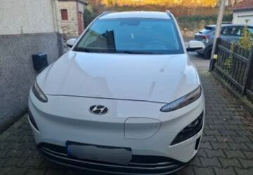 Hyundai KONA Elektro 33.400 km 18.354 &euro; Leopoldshöhe 33818