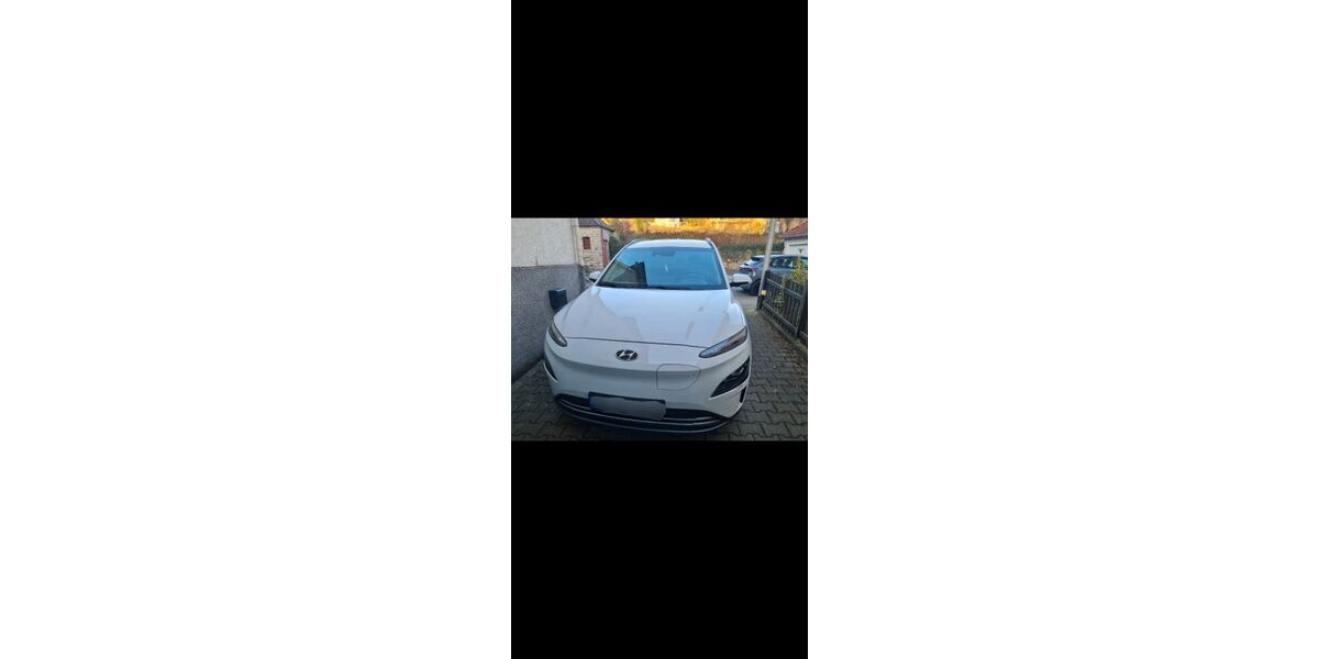 Hyundai KONA Elektro 33.400 km 18.354 &euro; Leopoldshöhe 33818