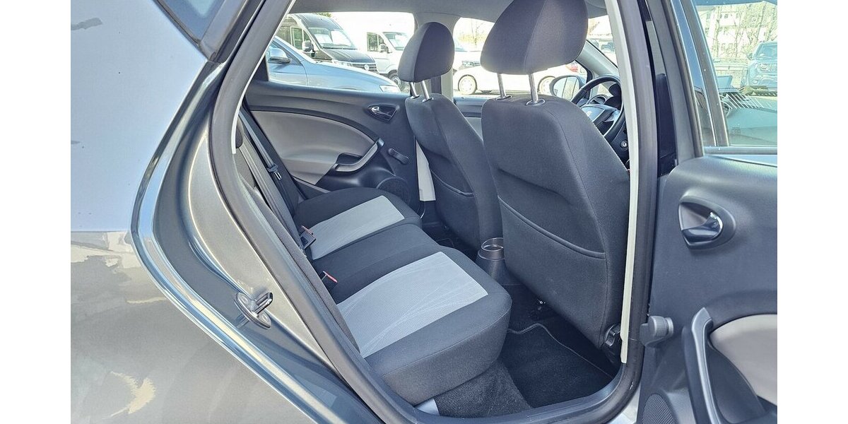 Seat Ibiza Style Salsa NAVI KLIMA 170.435 km 3.990 &euro; Löhne 32584