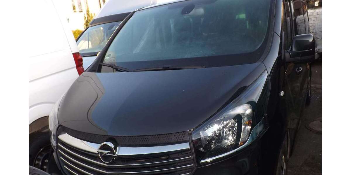 Opel Vivaro 93.000 km 18.290 &euro; Bielefeld 33719