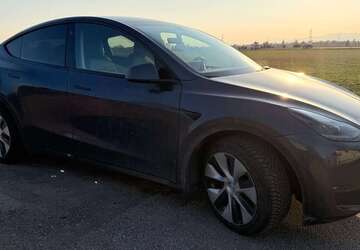 Tesla Model Y 85.000 km 33.100 &euro; löhne 32584