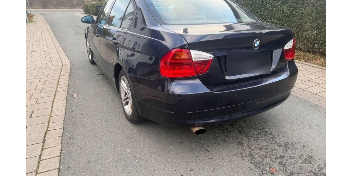 BMW 318 183.000 km 5.500 &euro; Bünde 32257
