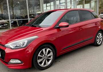 Hyundai i20 92.803 km 9.950 &euro; Rheda-Wiedenbrück 33378