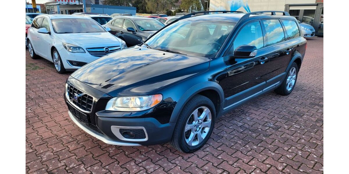 Volvo XC70 247.779 km 8.490 &euro; Halle (Westfalen) 33790