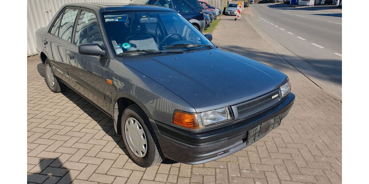 Mazda 323 184.000 km 2.890 &euro; Melle 49324