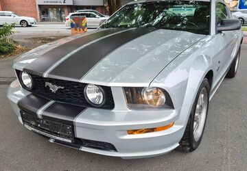 Ford Mustang 110.000 km 15.950 &euro; Delbrück 33129