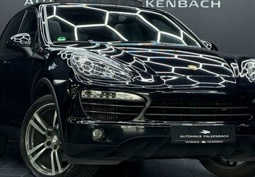 Porsche Cayenne 183.000 km 21.499 &euro; Löhne 32584