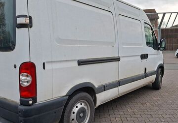 Renault Master 260.000 km 4.400 &euro; Lage 32791