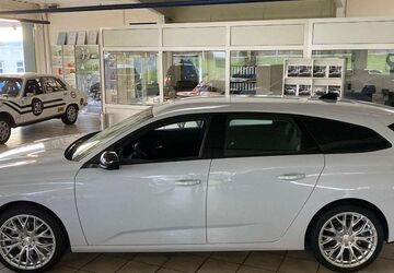 Peugeot 308 2.000 km 26.900 &euro; Lemgo 32657