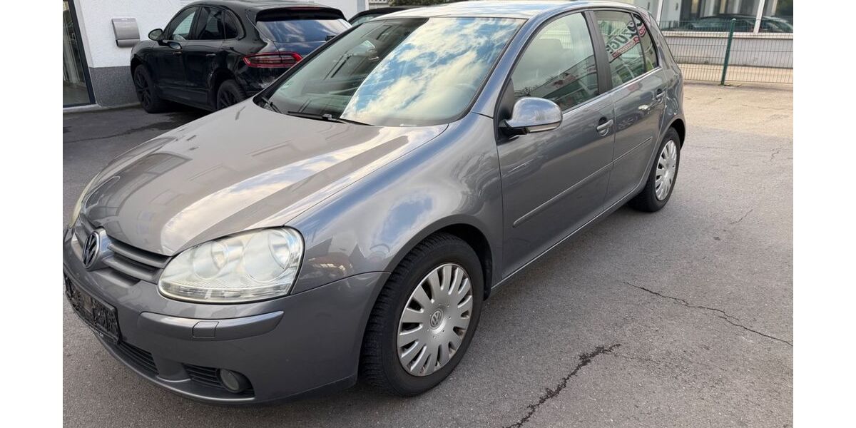 VW Golf 195.000 km 2.250 &euro; Detmold 32756