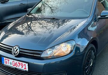VW Golf 82.000 km 6.780 &euro; Versmold 33775