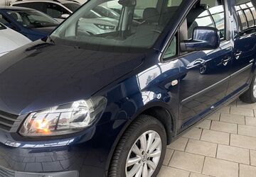 VW Caddy 206.000 km 5.999 &euro; Detmold 32756