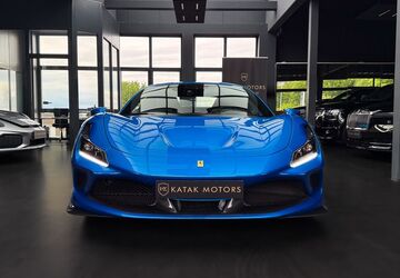 Ferrari F8 22.785 km 319.000 &euro; Bielefeld 33647