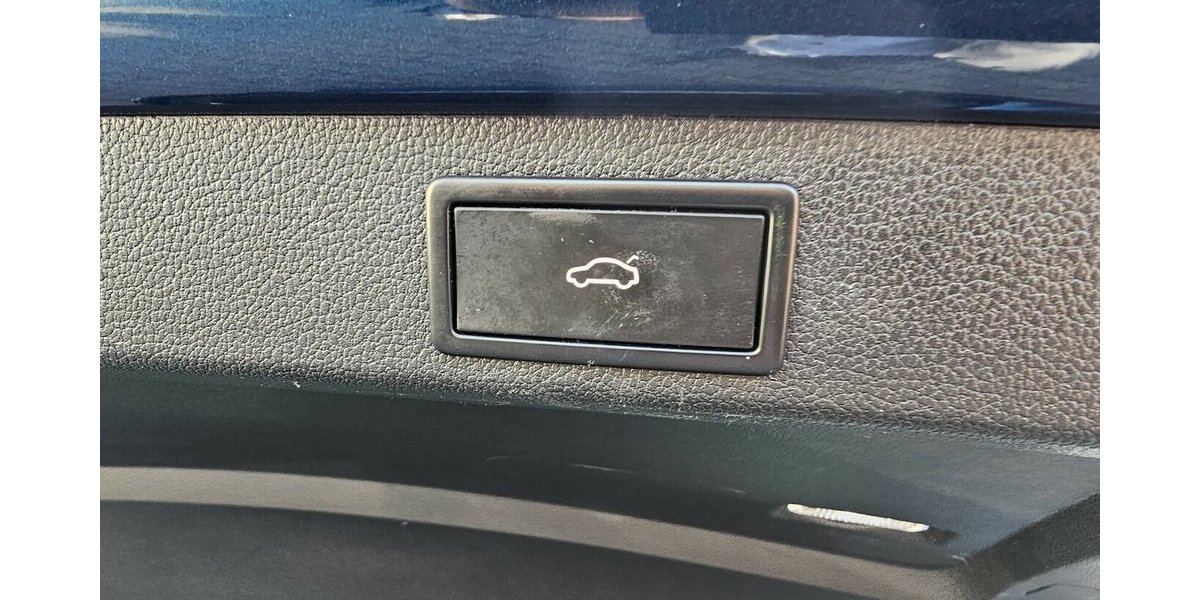 Skoda Superb 2.0 TSI DSG AHK LED NAVI ACC VIRT Cockpit 92.480 km 25.790 &euro; Löhne 32584