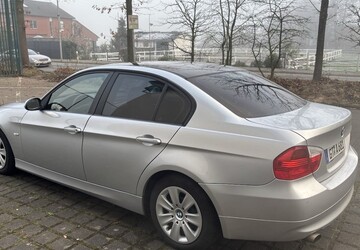 BMW 320 98.000 km 6.750 &euro; Gütersloh 33330