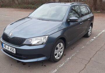 Skoda Fabia 60.000 km 9.990 &euro; Hiddenhausen 32120