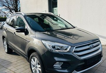 Ford Kuga 113.000 km 12.600 &euro; Bielefeld 33647