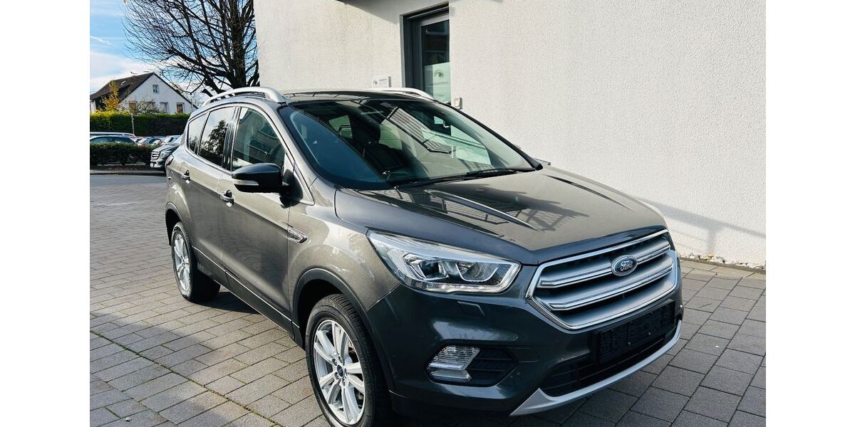 Ford Kuga 113.000 km 12.600 &euro; Bielefeld 33647