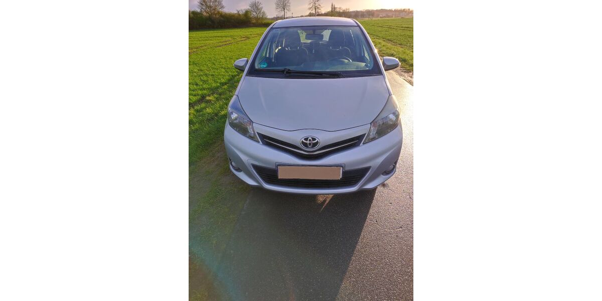 Toyota Yaris 170.554 km 5.500 &euro; Rheda-Wiedenbrück 33378