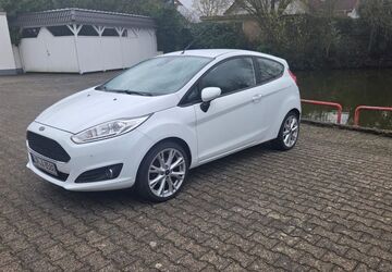 Ford Fiesta 96.700 km 5.900 &euro; Detmold 32760