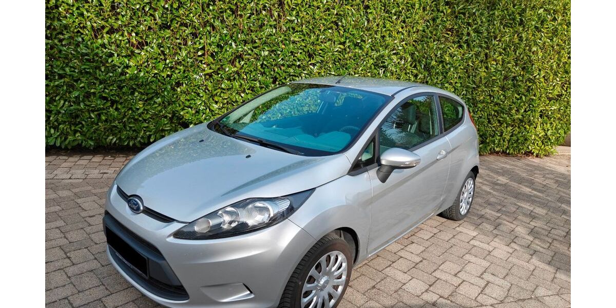 Ford Fiesta 145.000 km 2.500 &euro; Bielefeld 33613