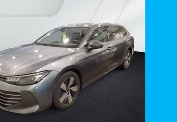 VW Passat Variant 28.511 km 36.645 &euro; Gütersloh 33334