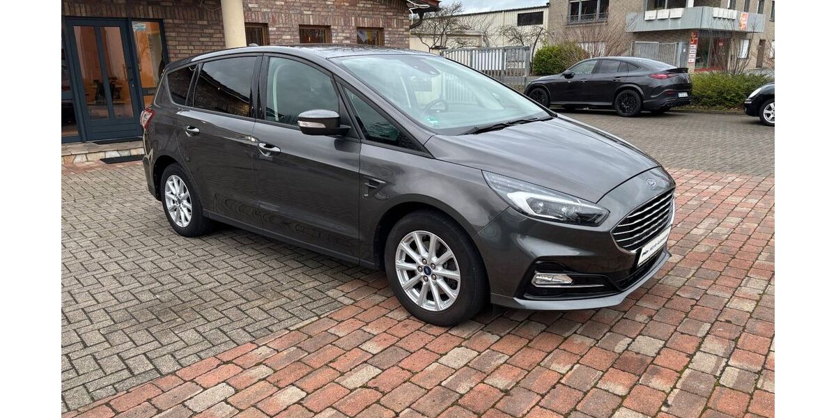 Ford S-Max 124.800 km 17.200 &euro; Versmold 33775
