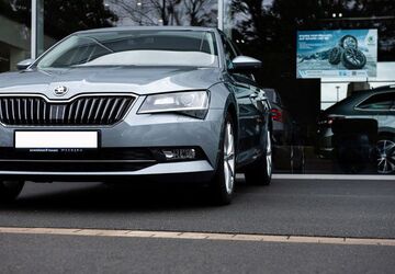 Skoda Superb 88.107 km 16.400 &euro; Bielefeld 33609