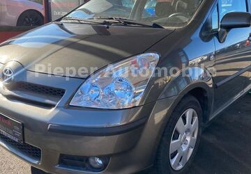 Toyota Corolla Verso 50.000 km 7.970 &euro; Oerlinghausen 33813