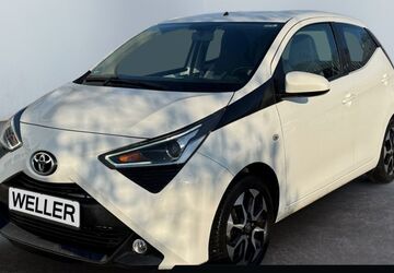 Toyota Aygo (X) 47.695 km 12.490 &euro; Bielefeld 33609