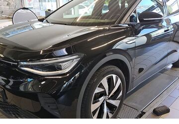 VW ID.4 71.887 km 27.780 &euro; Bielefeld 33689
