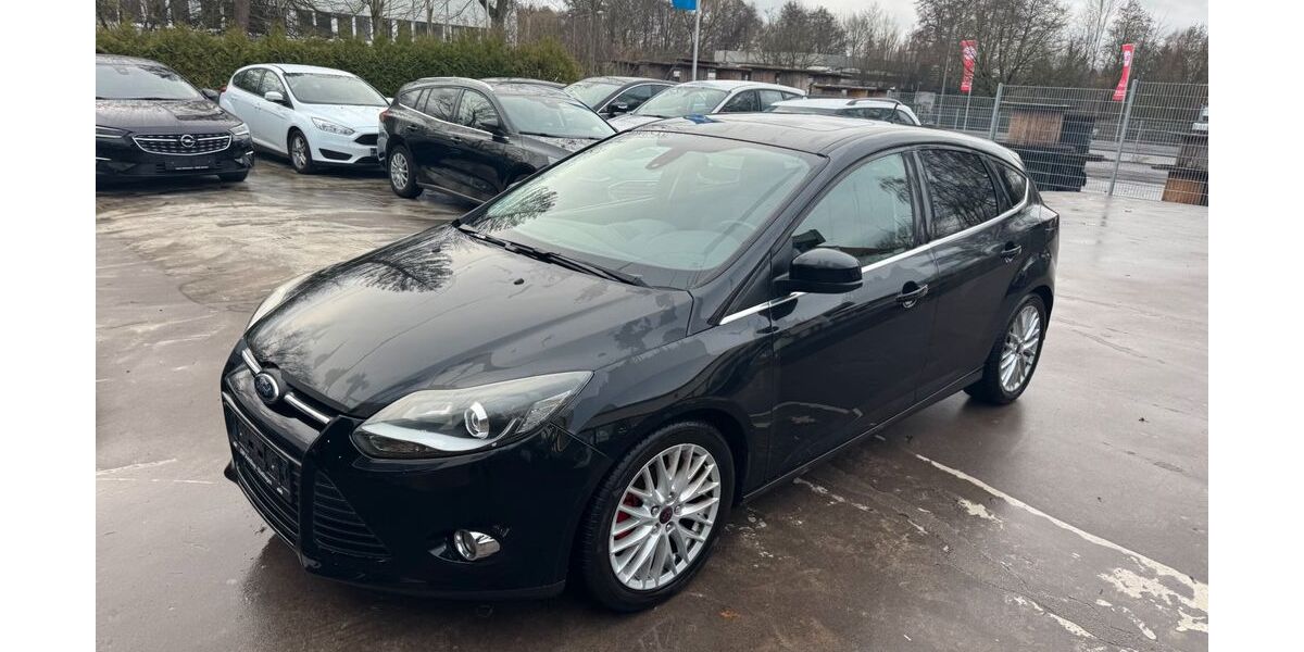Ford Focus 104.000 km 3.350 &euro; Detmold 32758