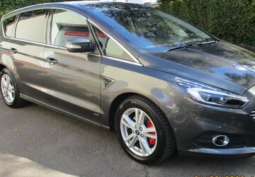 Ford S-Max 196.400 km 12.400 &euro; Vlotho 32602