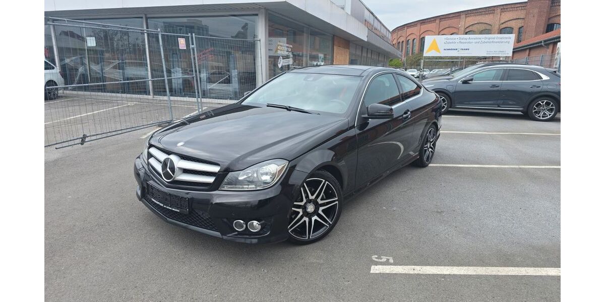 Mercedes-Benz C 220 256.604 km 10.990 &euro; Bielefeld 33609