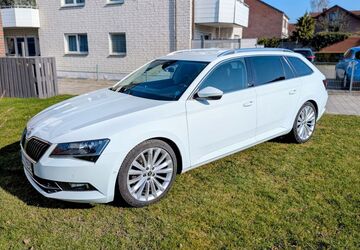 Skoda Superb 134.000 km 18.600 &euro; Detmold 32756