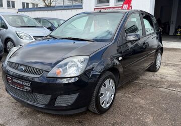 Ford Fiesta 103.000 km 3.450 &euro; Lage 32791