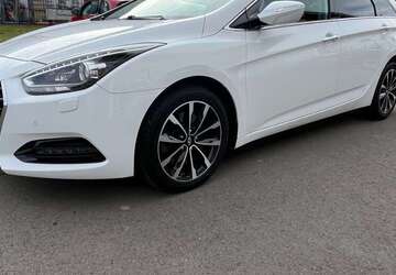 Hyundai i40 113.800 km 12.890 &euro; Lage 32791